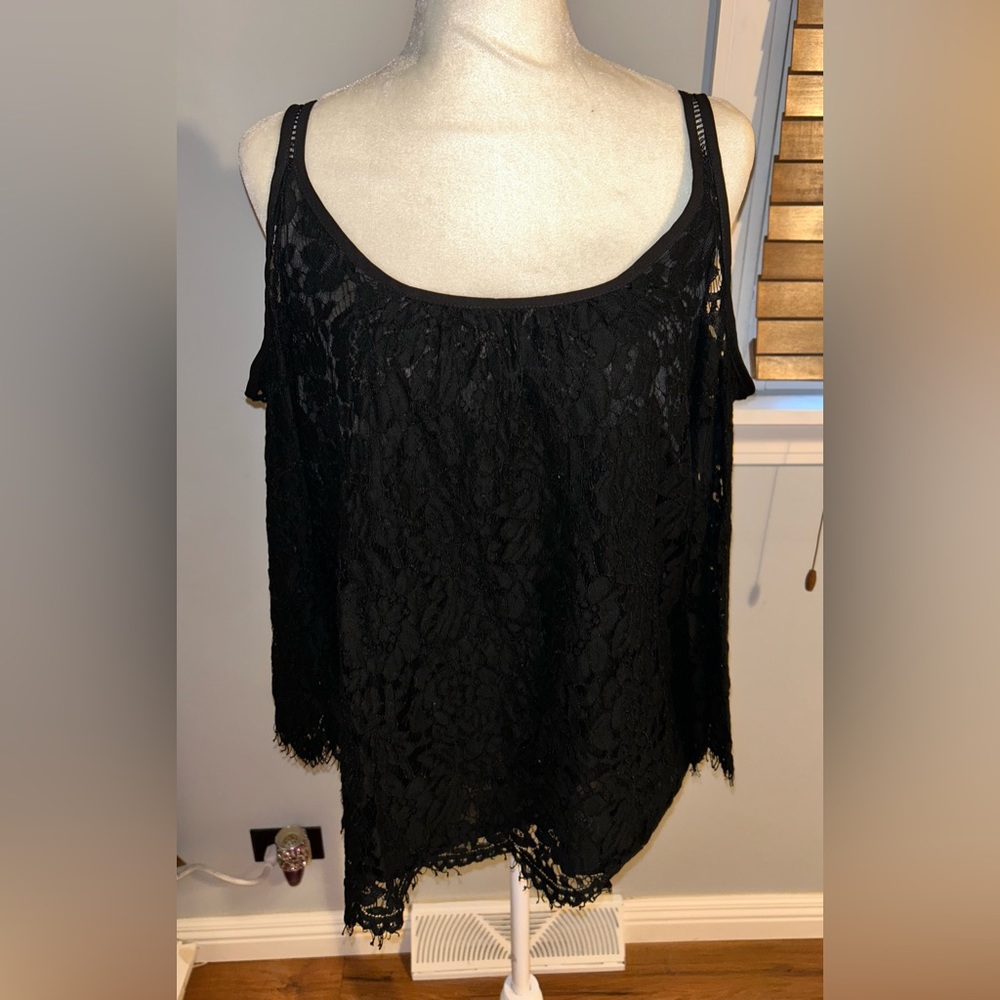 New York & Company Black Lace Cold Shoulder Top Large